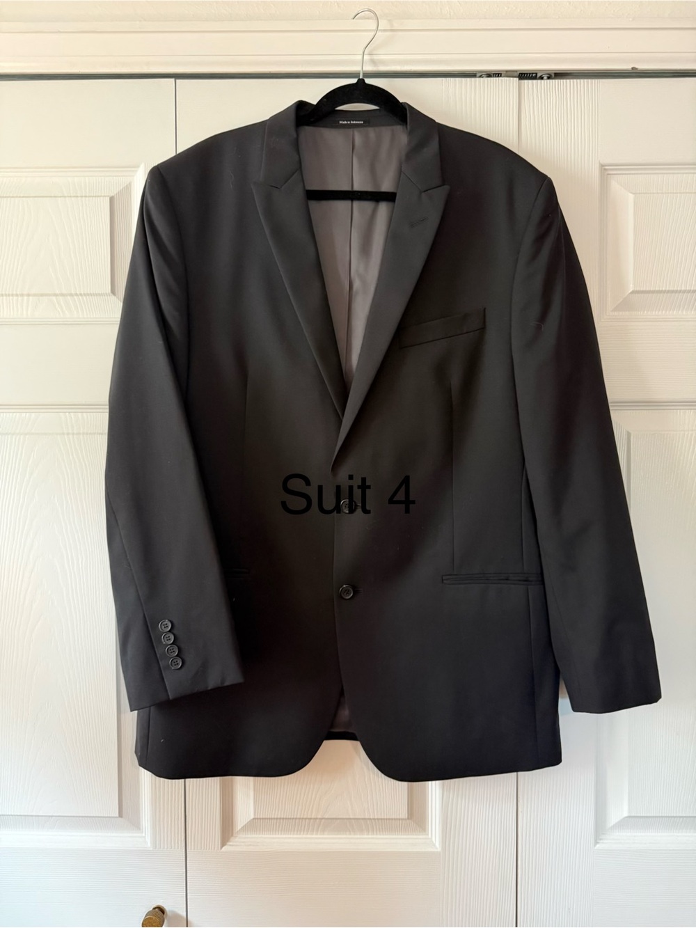 Men's Black Single-Breasted Blazer